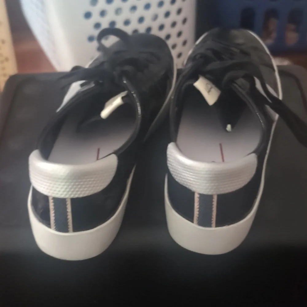 ED Love Black Leather Sneakers Size 9M